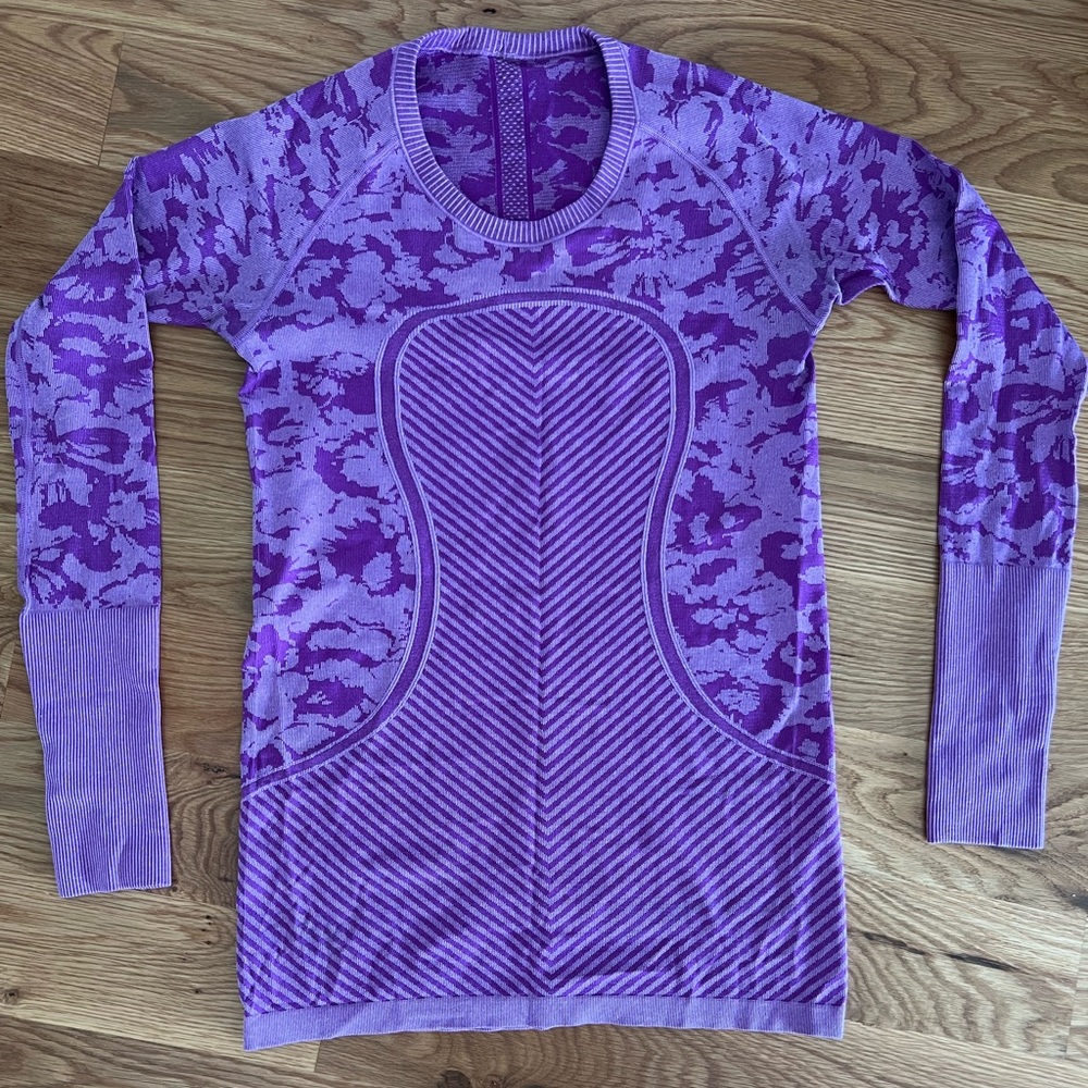 Lululemon Swiftly Tech Long-Sleeve